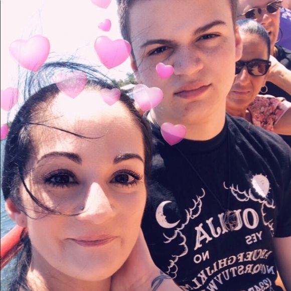 Meet your Posher, Jennifer - Picture 7 of 8